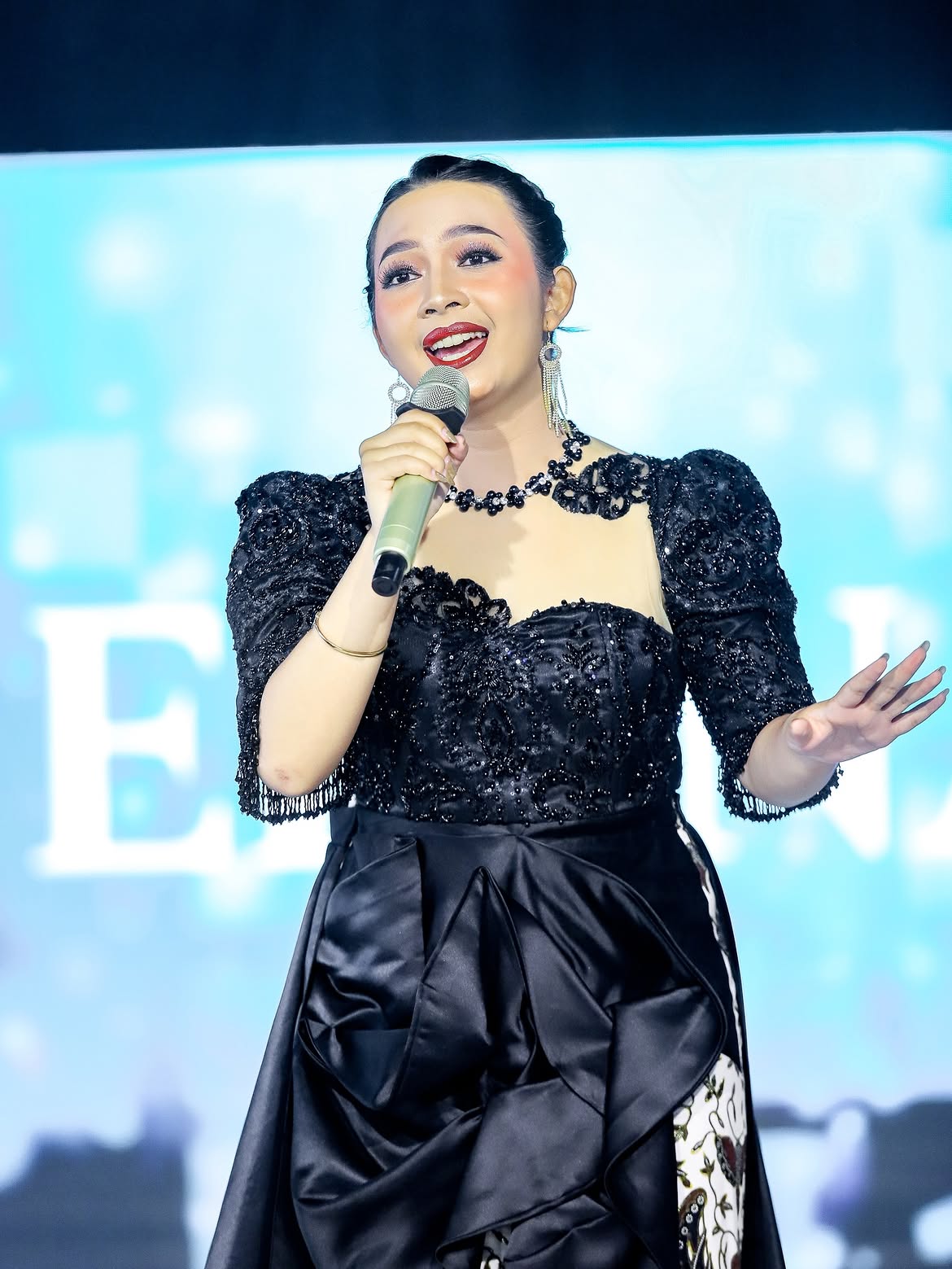 Makeup untuk acara dan penampilan formal